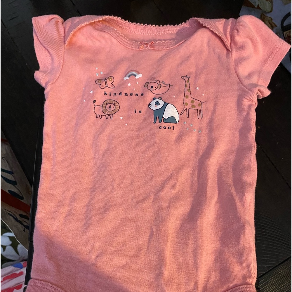 Carter’s Infant Girls Kindness Is Cool Bodysuit, size 6 months.